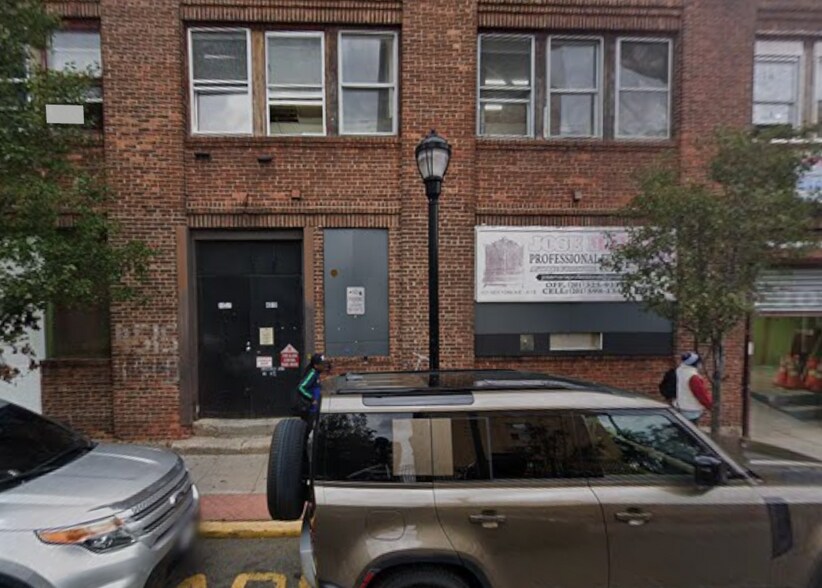 4511 New York Ave, Union City, NJ à louer - Photo de l’immeuble – Image 1 sur 1