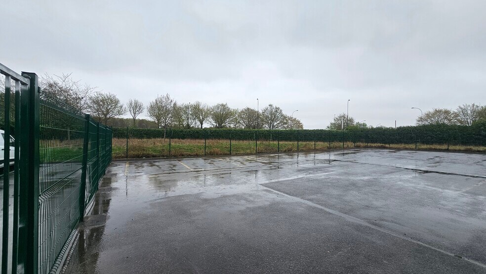 Avenue Clément Ader, Le Plessis-Trévise à louer - Photo de l’immeuble – Image 2 sur 5