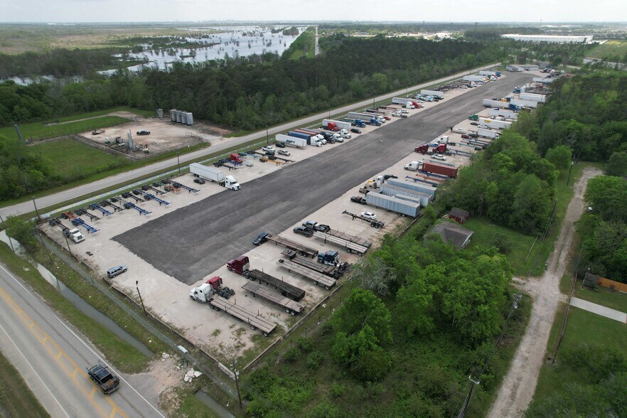 11211 Hornberger Rd, Houston, TX à louer - Photo de l’immeuble – Image 2 sur 11