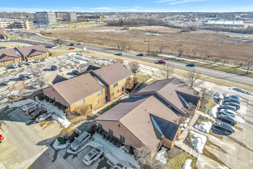 2792 Mack Rd, Fairfield, OH à louer - Photo de l’immeuble – Image 3 sur 9