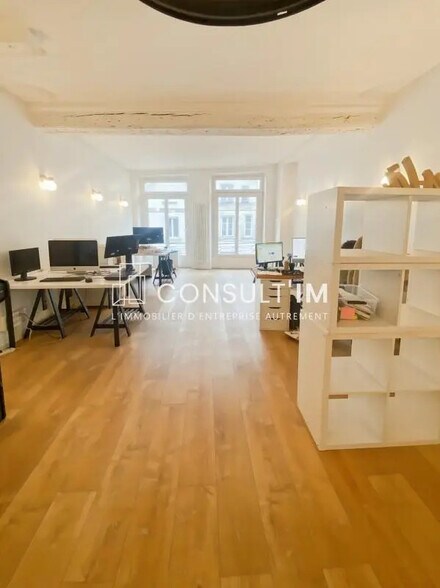 Bureau dans Paris à louer - Photo de l’immeuble – Image 1 sur 6