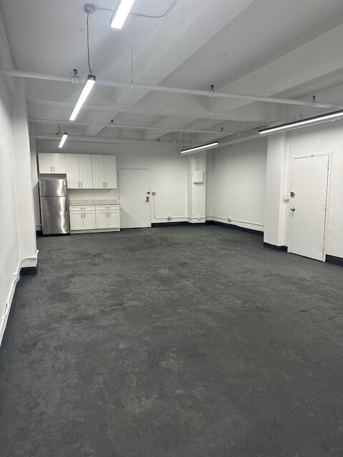 261 W 35th St, New York, NY à louer Photo intérieure– Image 1 sur 5