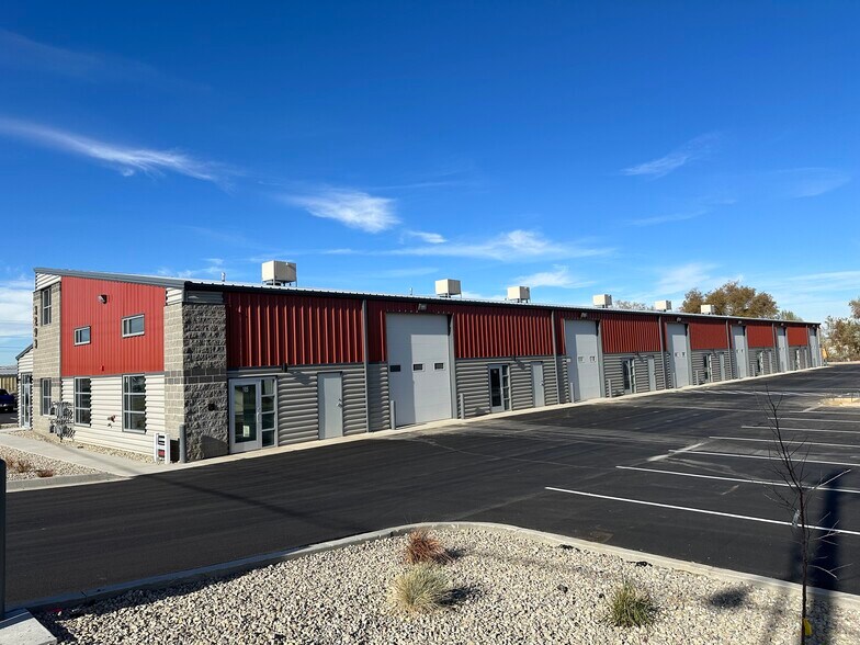 3293 Midland Dr, Ogden, UT à louer - Photo de l’immeuble – Image 3 sur 4
