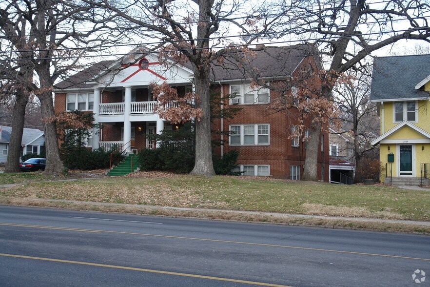 3927 University Ave, Des Moines, IA à vendre - Photo principale – Image 1 sur 2