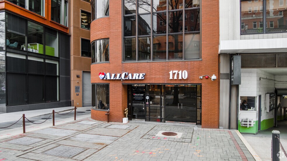 1710 Rhode Island Ave NW, Washington, DC à louer - Photo de l’immeuble – Image 3 sur 20