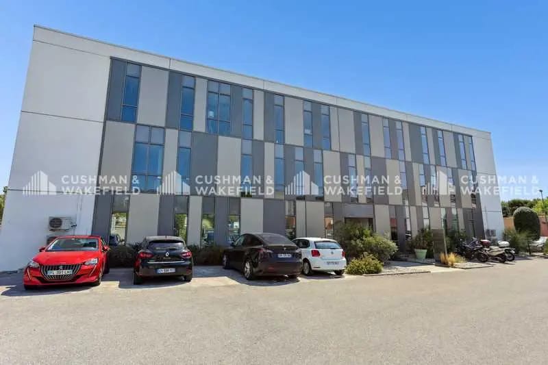 12 Rue Pascal Xavier Coste, Marseille à louer - Photo de l’immeuble – Image 2 sur 5