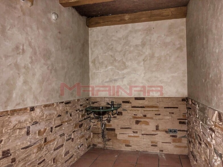 View Photo