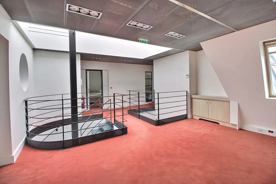 100 Boulevard De Sébastopol, Paris à louer - Photo de l’immeuble – Image 3 sur 9