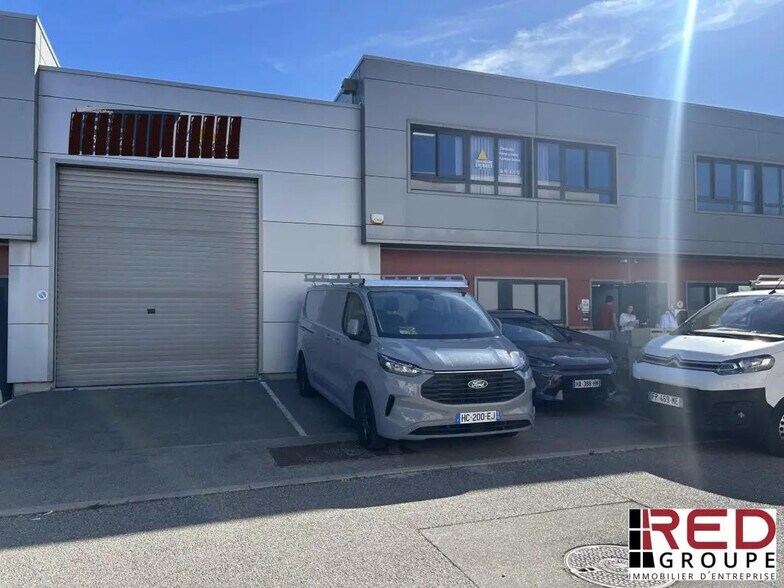 Industriel/Logistique dans Aix-en-Provence à louer - Photo de l’immeuble – Image 3 sur 7