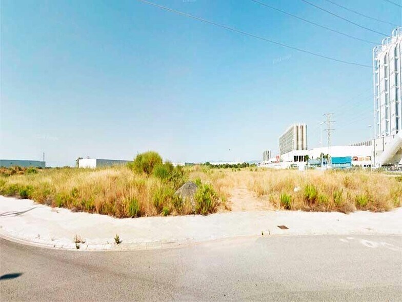 Terrain dans Constantí, Tarragona à vendre - Photo de l’immeuble – Image 2 sur 2