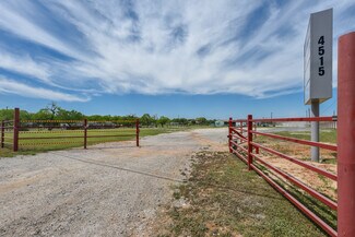 Plus de détails pour 4515 Smith Rd, Von Ormy, TX - Bureau à louer