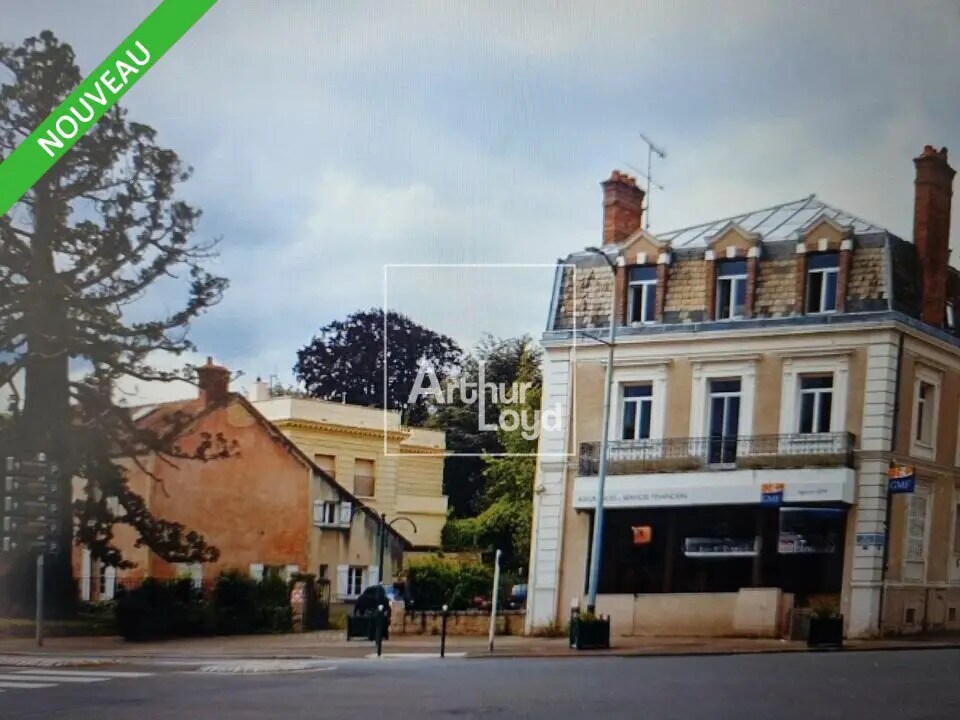 Bureau dans Fontainebleau à louer Photo de l’immeuble– Image 1 sur 4