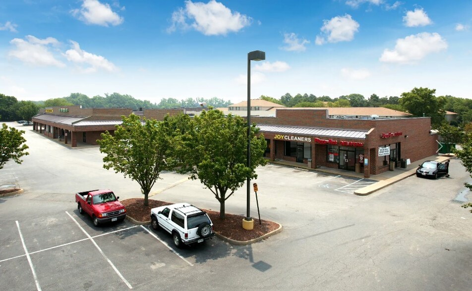 5393 Wesleyan Dr, Virginia Beach, VA à louer - Photo de l’immeuble – Image 2 sur 6