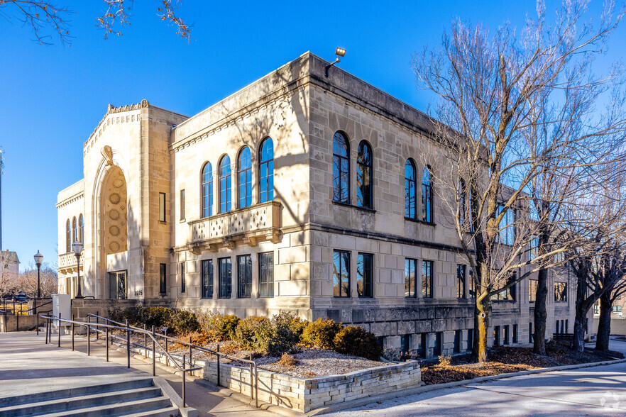 2015 Grand Ave, Des Moines, IA à vendre - Photo de l’immeuble – Image 3 sur 9