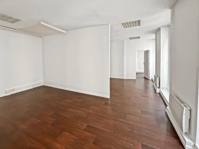 Plus de détails pour 5 Rue De Tracy, Paris - Bureau à louer