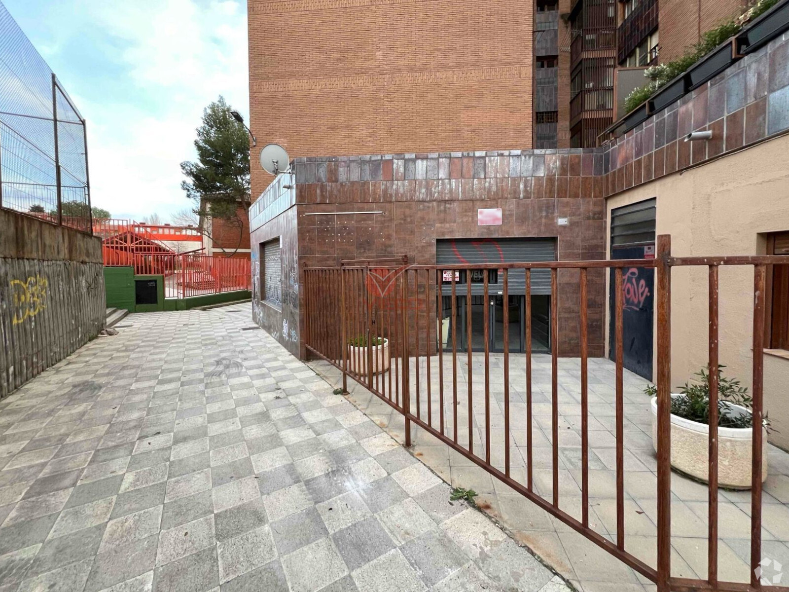 Immeuble residentiel dans Cuenca, Cuenca à vendre Photo intérieure– Image 1 sur 2