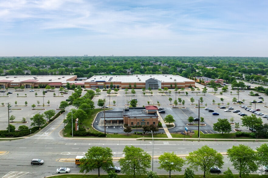 101-105 N Barrington Rd, Schaumburg, IL à vendre - Aérien – Image 2 sur 7