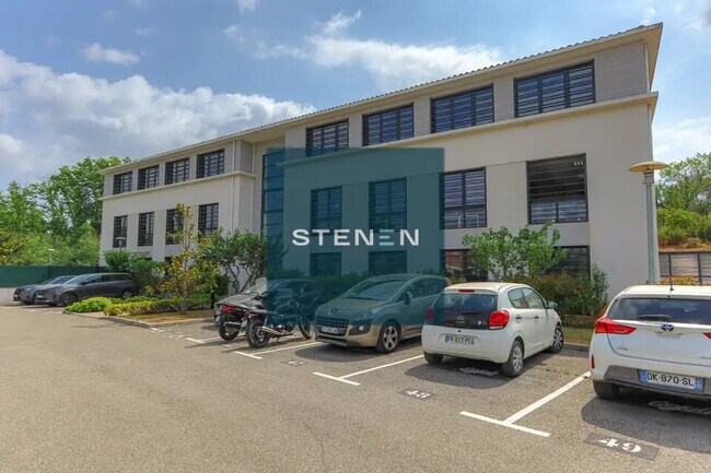 Plus de détails pour Bureau à louer