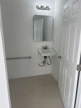 6658 Ridge Rd, Port Richey, FL à louer Photo intérieure– Image 2 sur 3