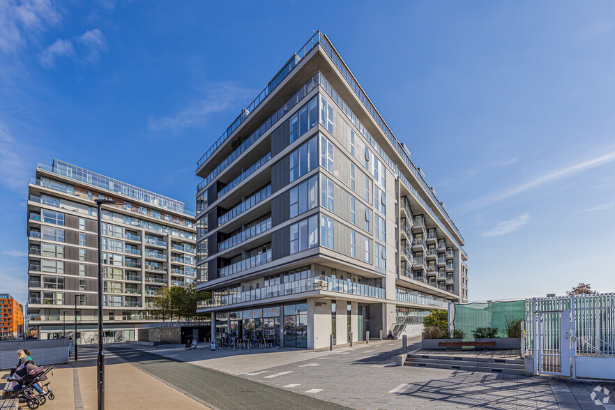51 Banning St, Londres à vendre - Photo de l’immeuble – Image 2 sur 3