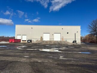 Plus de détails pour 21 Kenny Roberts Memorial Dr, Suffield, CT - Industriel/Logistique à louer