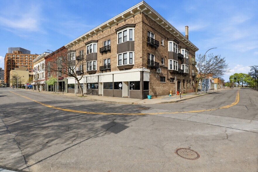 127-147 Liberty Pole Way, Rochester, NY à vendre - Photo de l’immeuble – Image 2 sur 47