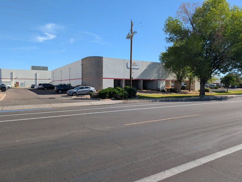 3814 E Roeser Rd, Phoenix, AZ à vendre - Photo de l’immeuble – Image 2 sur 6