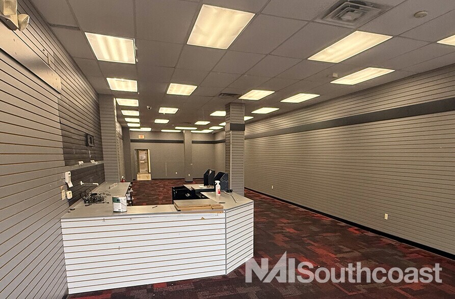 5200-5216 Okeechobee Rd, Fort Pierce, FL à louer - Photo de l’immeuble – Image 3 sur 8