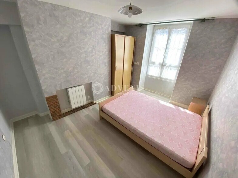 Local d'activités dans Mer à vendre - Photo de l’immeuble – Image 2 sur 5