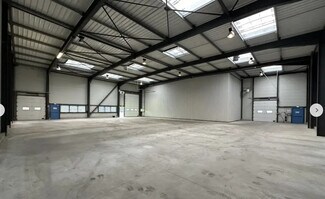 Plus de détails pour Local d'activités à louer