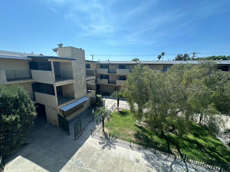 3130 Euclid Ave, Lynwood, CA à vendre - Photo de l’immeuble – Image 3 sur 8