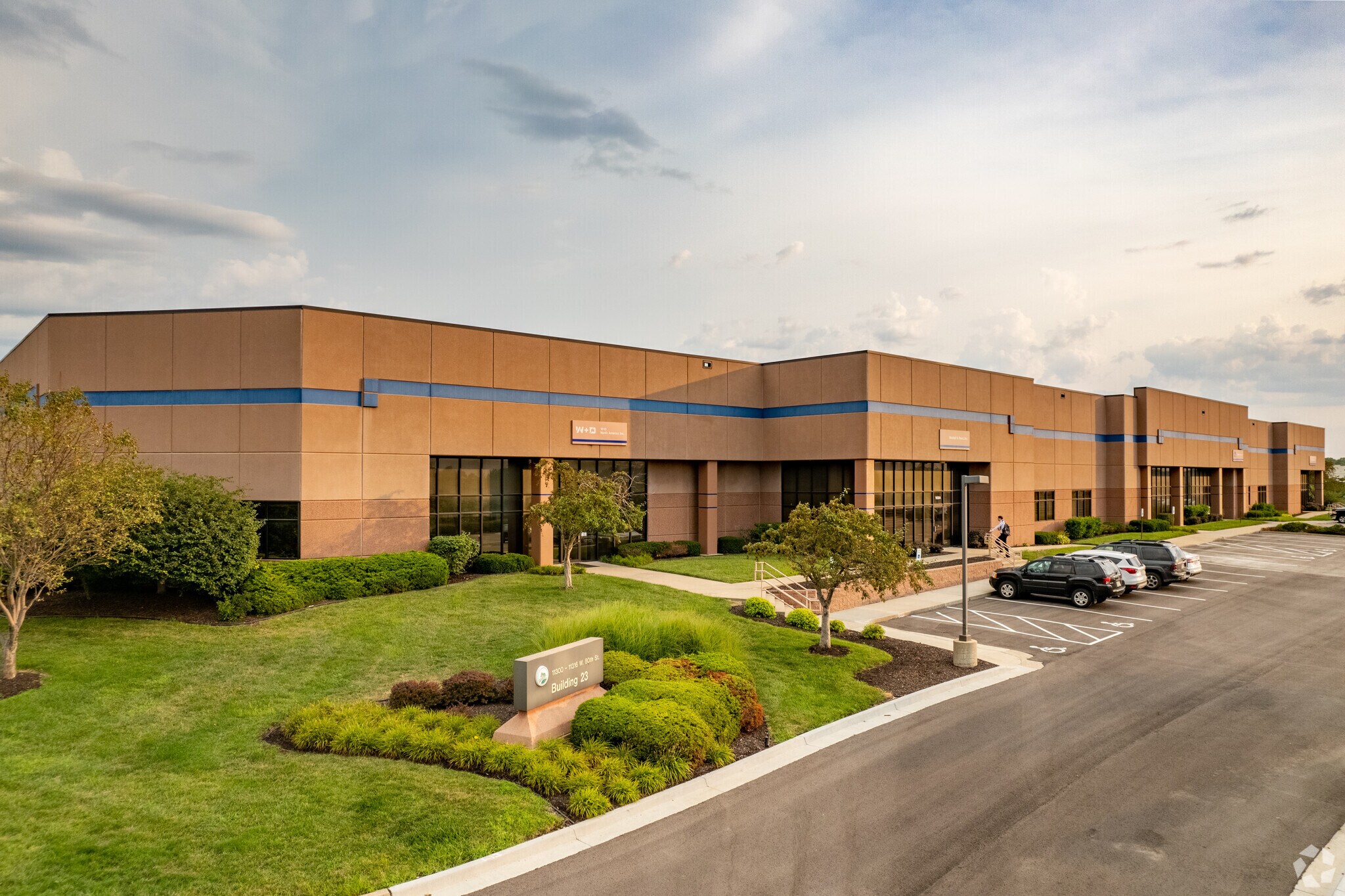 11300-11316 W 80th St, Lenexa, KS à louer Photo principale– Image 1 sur 6