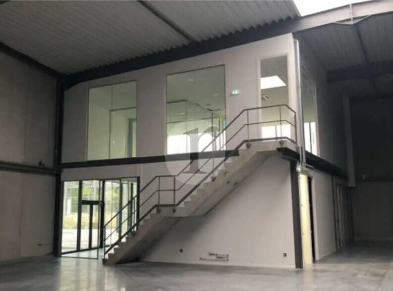 Bureau dans Roncq à louer - Photo intérieure – Image 2 sur 11