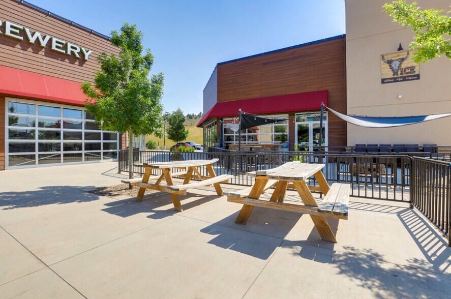 18455 W Colfax Ave, Golden, CO à louer - Photo de l’immeuble – Image 2 sur 11