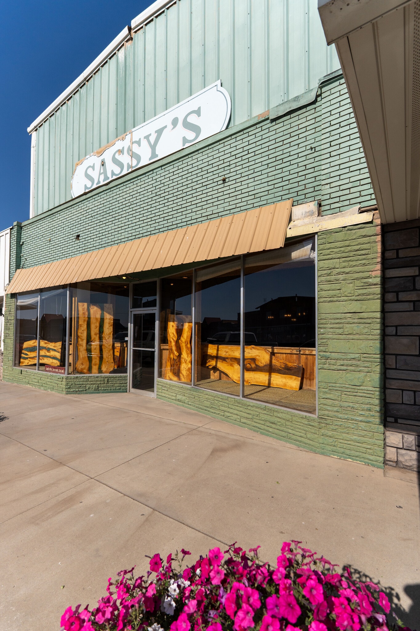 65 N 200 E, Roosevelt, UT à vendre Photo principale– Image 1 sur 47