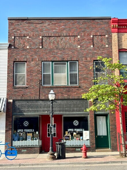 221 W Washington St, Marquette, MI à vendre - Photo de l’immeuble – Image 2 sur 33