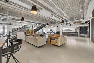 6420 Wilshire Blvd, Los Angeles, CA à louer Photo intérieure– Image 1 sur 17