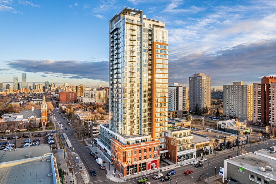 10141 124th St NW, Edmonton, AB à louer - Photo de l’immeuble – Image 3 sur 7