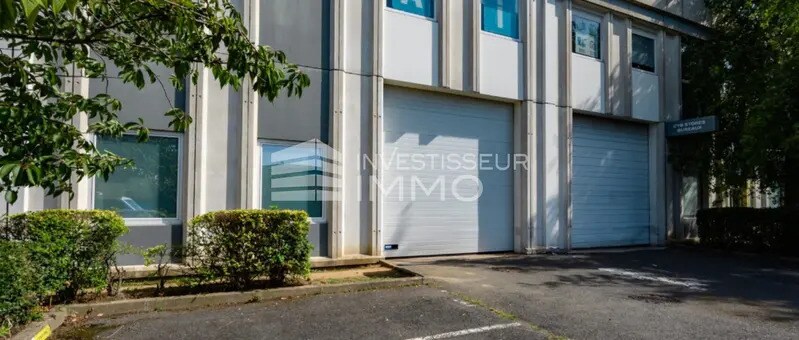 Local d’activités dans Gennevilliers à louer Photo de l’immeuble– Image 1 sur 3