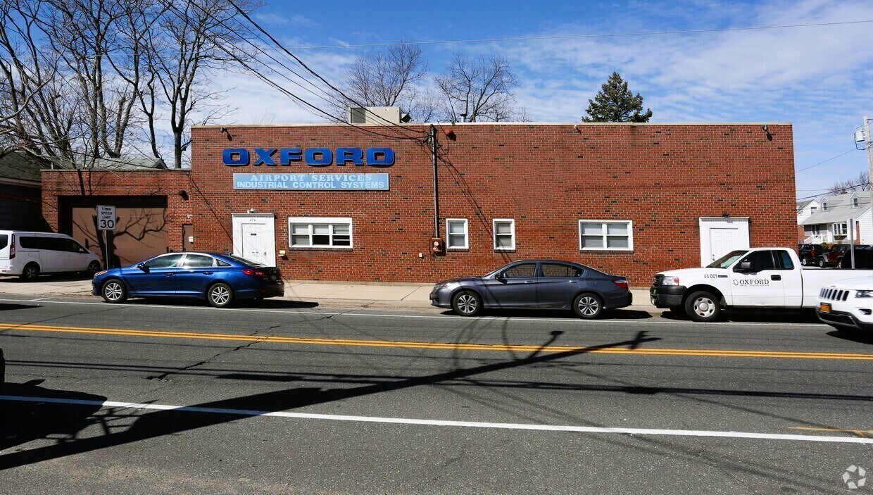 474 Meacham Ave, Elmont, NY à vendre Photo principale– Image 1 sur 18