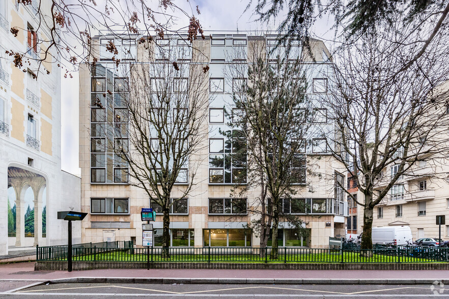 116-118 Rue Jules Guesde, Levallois-Perret à louer - Photo de l’immeuble – Image 2 sur 4