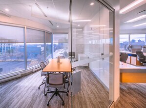 14 Pl Du commerce, Verdun, QC à louer Photo intérieure– Image 2 sur 5
