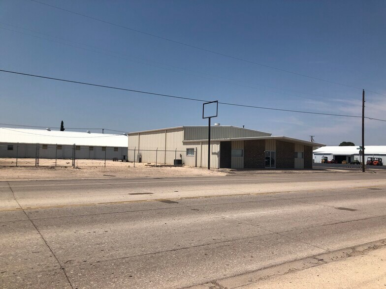 1400 W 2nd St, Odessa, TX à louer - Photo de l’immeuble – Image 3 sur 16