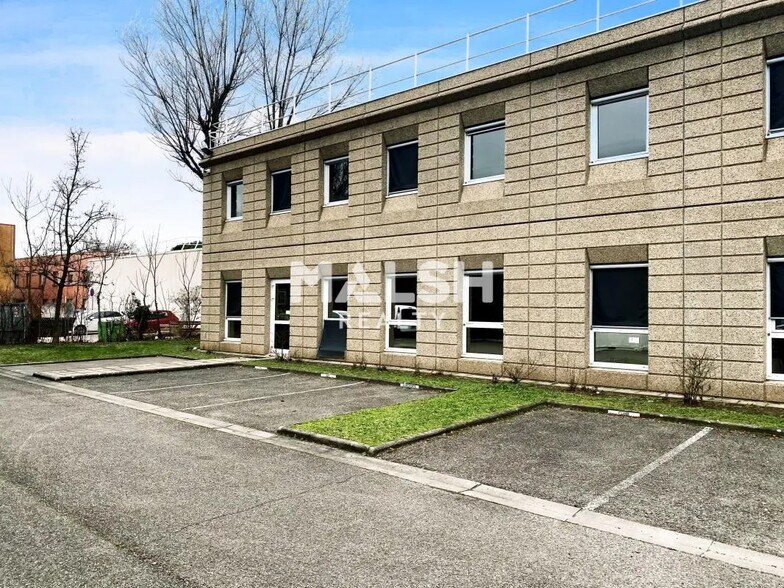 Bureau dans Feyzin à louer - Photo de l’immeuble – Image 3 sur 4