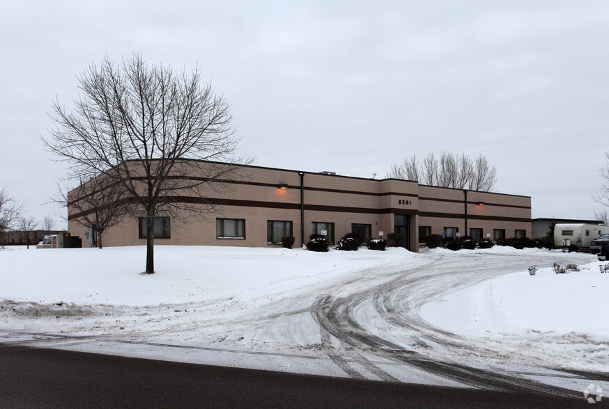 6501 McKinley St NW, Ramsey, MN à louer - Photo principale – Image 1 sur 2