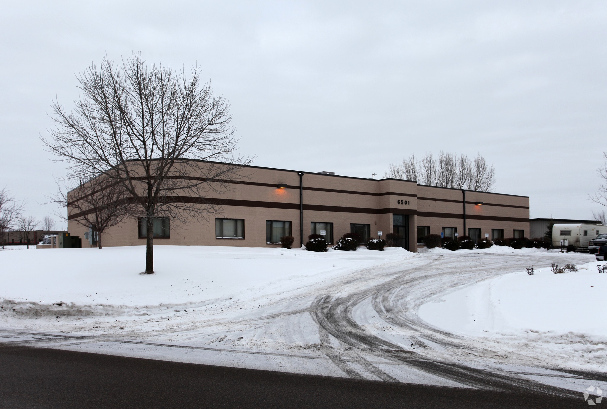 6501 McKinley St NW, Ramsey, MN à louer Photo principale– Image 1 sur 3