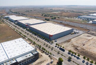 Plus de détails pour Calle Rosalind Franklin, 16, Getafe - Industriel/Logistique à louer