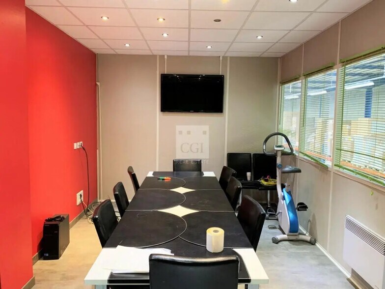 10 Rue De Brotterode, Saint-Martin-le-Vinoux à louer - Photo de l’immeuble – Image 3 sur 4
