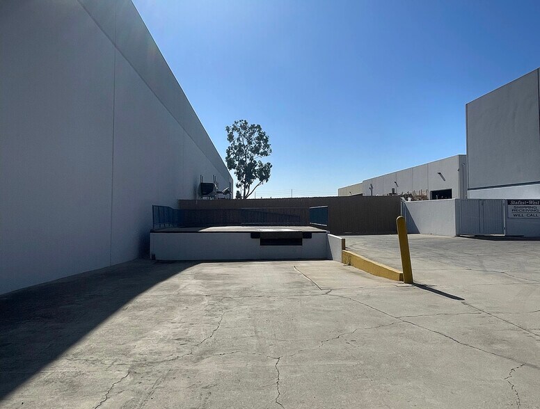 12410-12420 Clark St, Santa Fe Springs, CA à louer - Photo intérieure – Image 3 sur 14