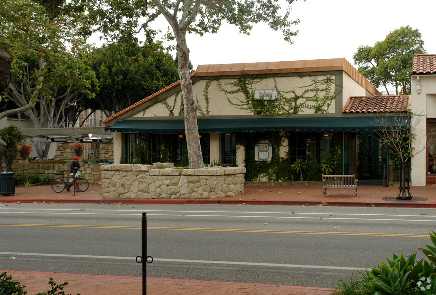 1201 State St, Santa Barbara, CA à vendre - Photo de l’immeuble – Image 2 sur 3